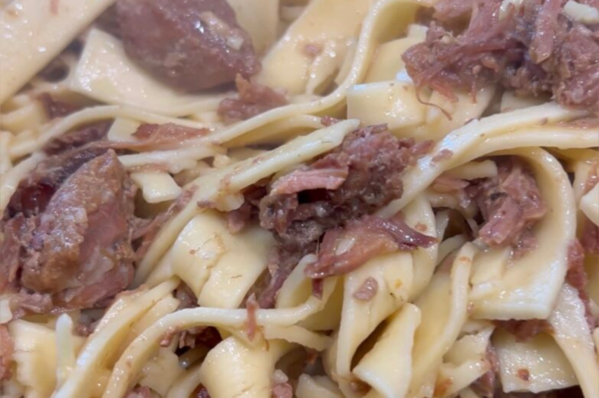 Slow Cooker Beef and Noodles