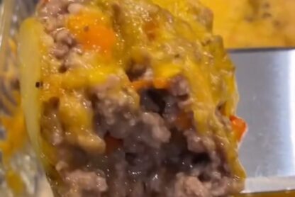 Cheeseburger Casserole with Potatoes