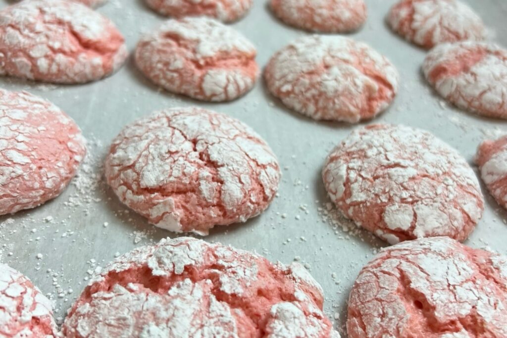 Strawberry Cool Whip Cookies - Crazy Busy Mama