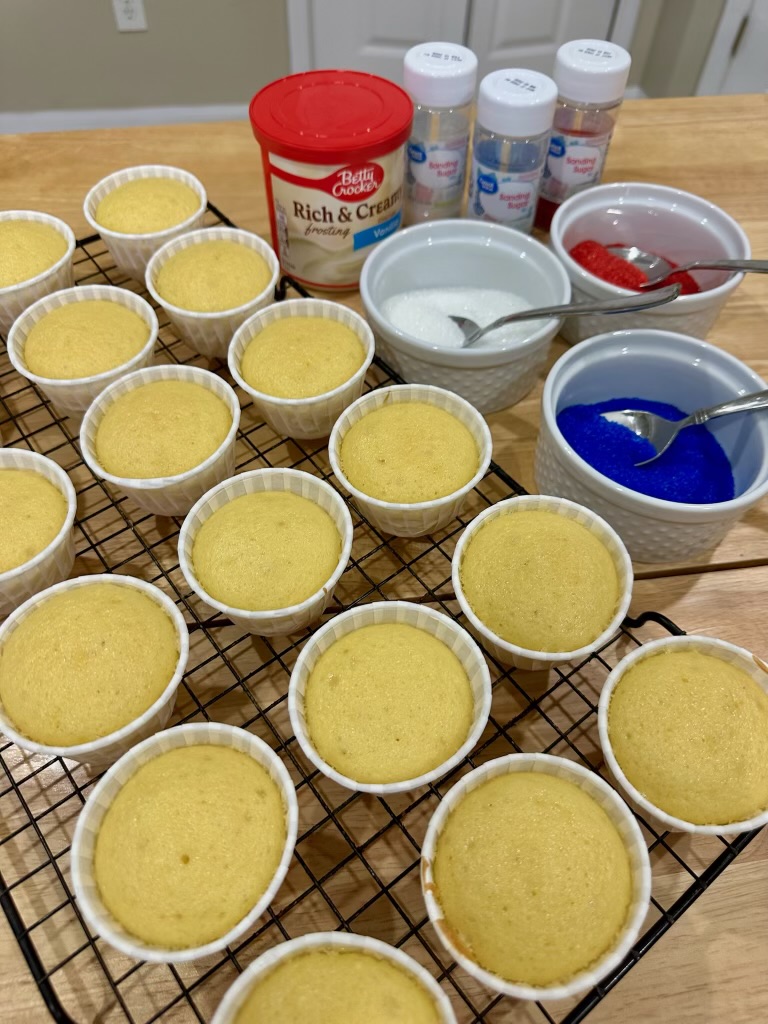 snow cone summer cupcakes