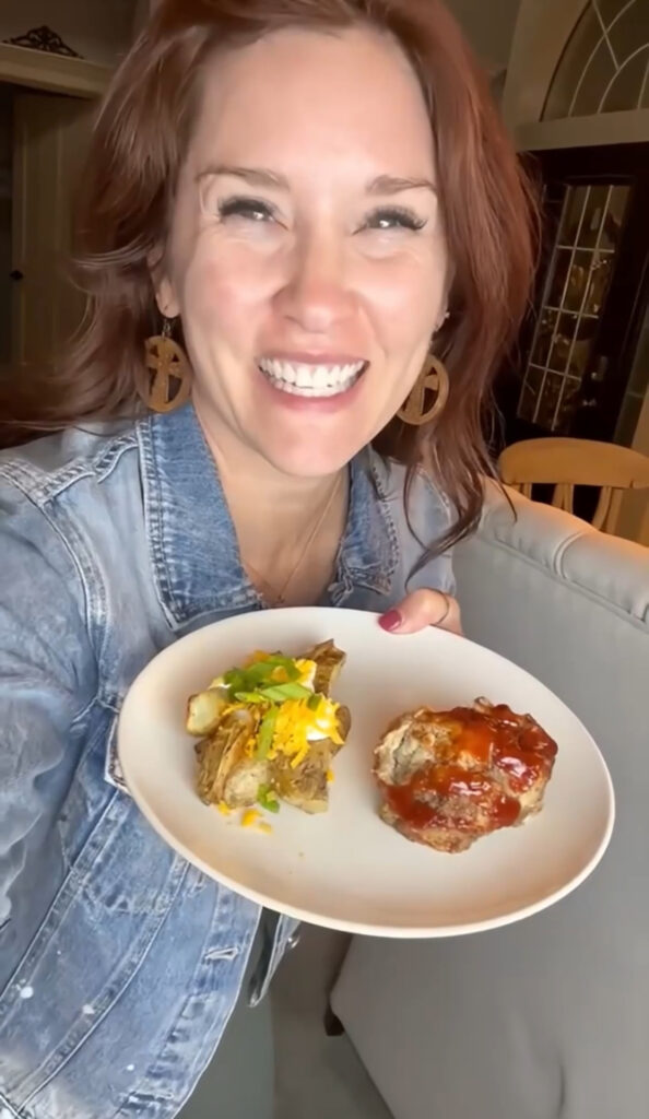 mini meatloaf recipe
sheet pan meatloaf