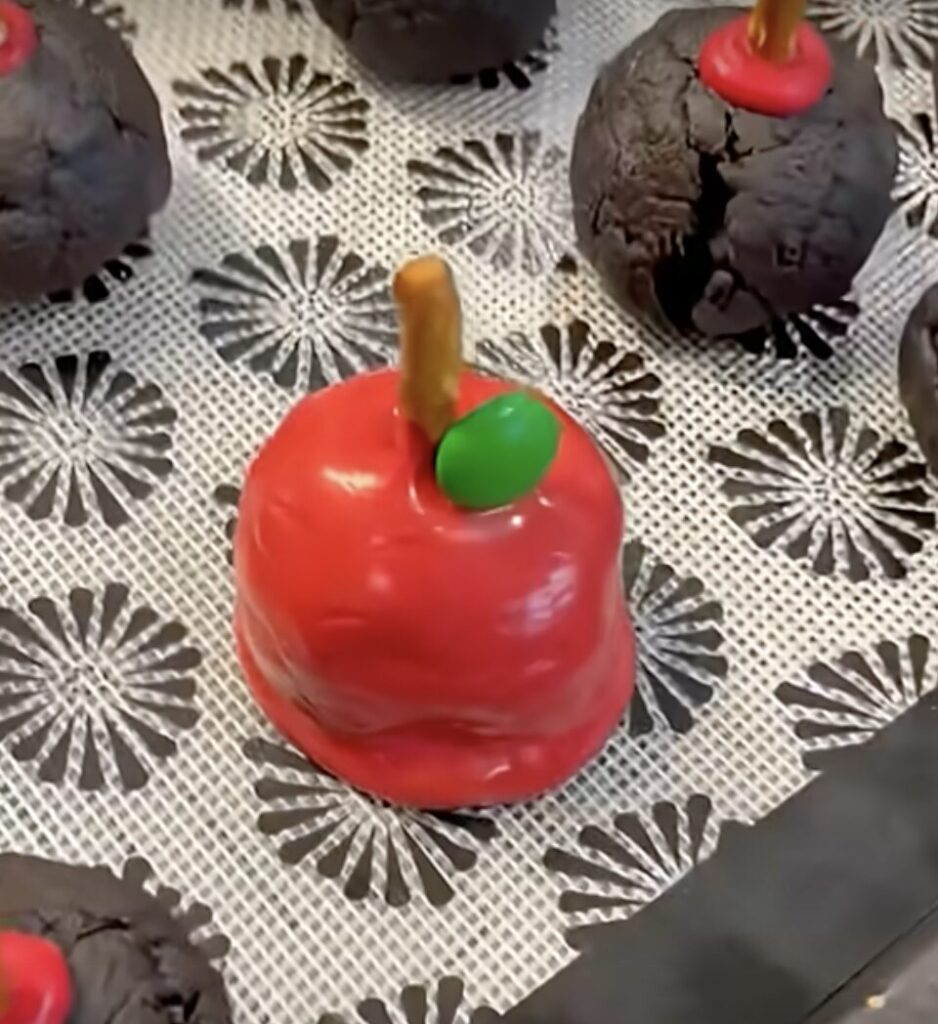 oreo apple back to school cookies