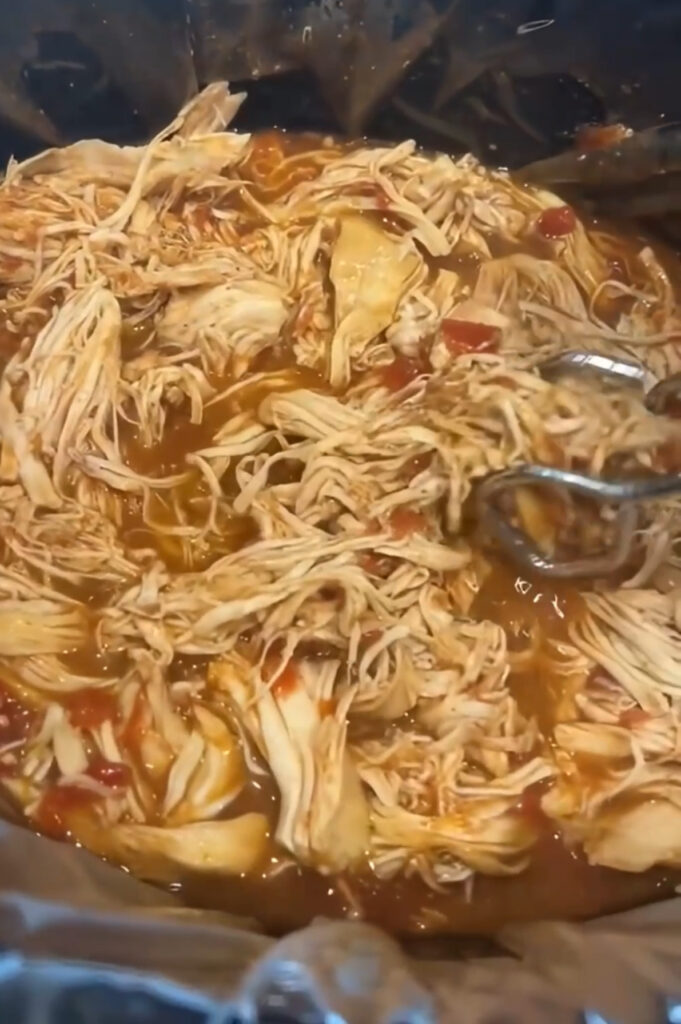 Cheesy Chicken Tacos Crockpot