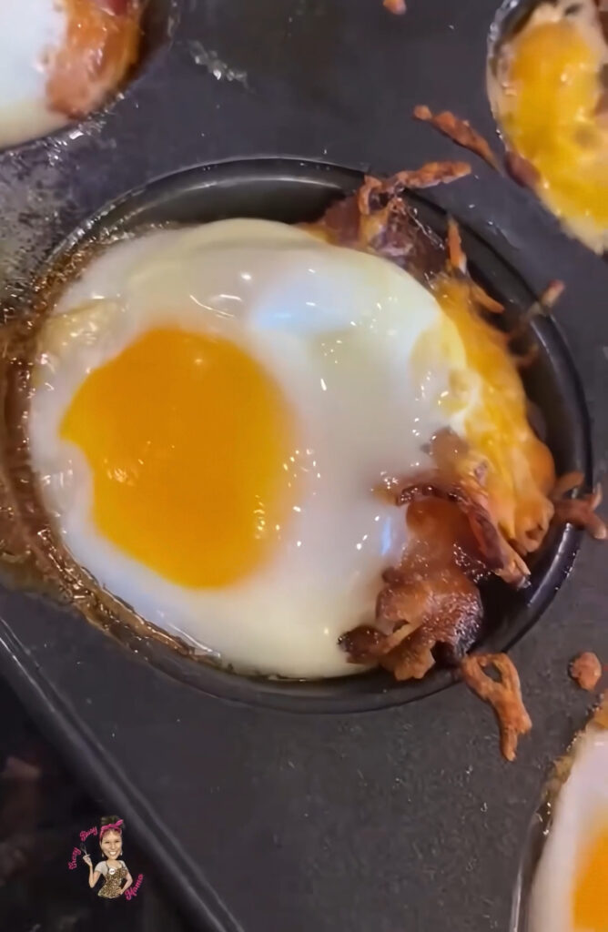 Tater tot egg muffins recipe